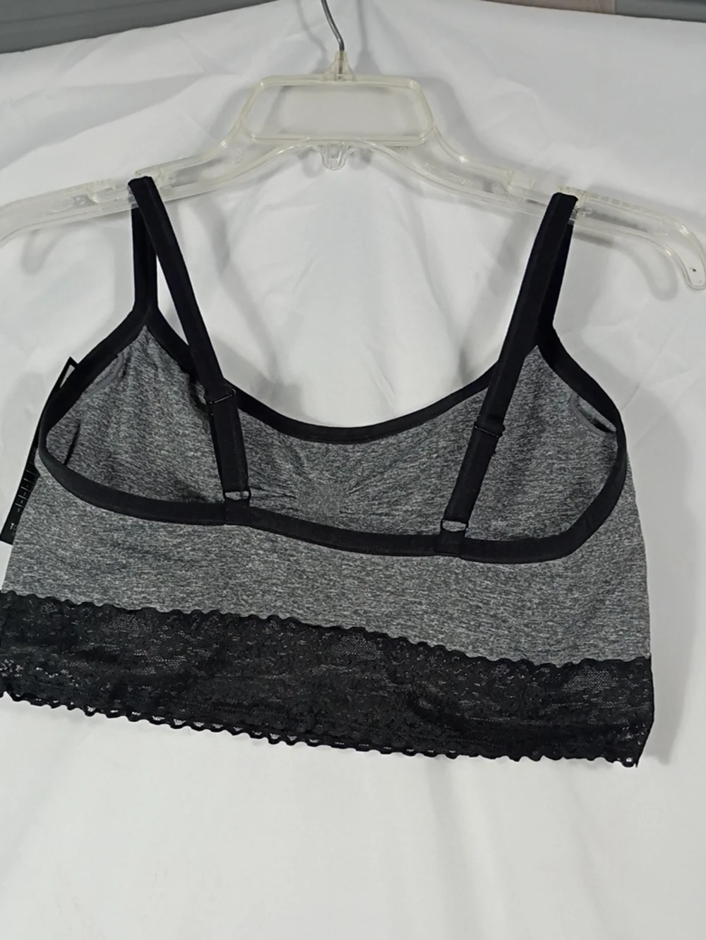 NWT Torrid Seamless Bralette Gray With Black Trim And Lace Sz 1 Wireless Padded